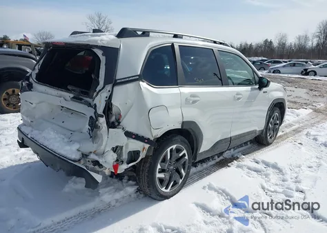 2025 Subaru Forester Premium Hybrid from USA, damaged, VIN JF2SLSED5SH433813